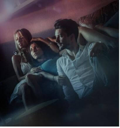 Sven Gold with his two female close friends